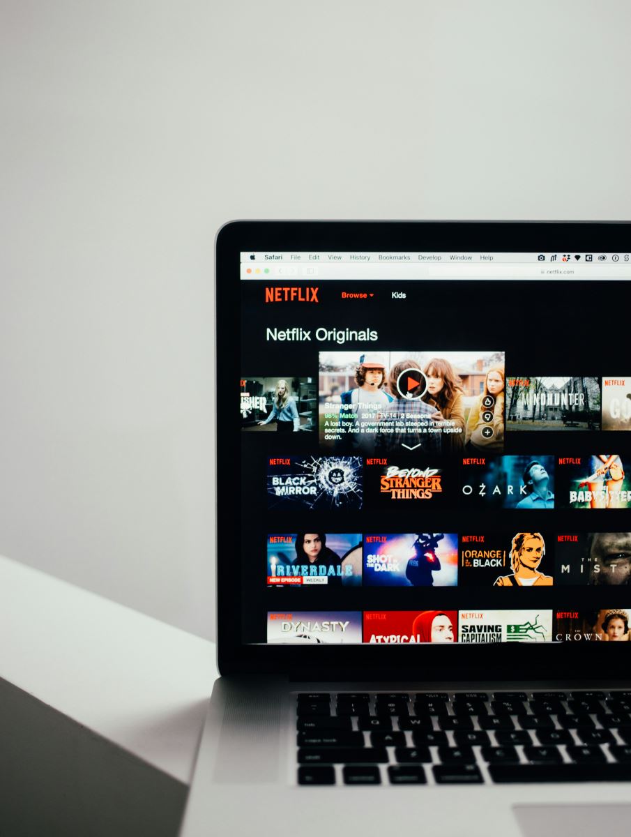 netflix-originals-on-laptop